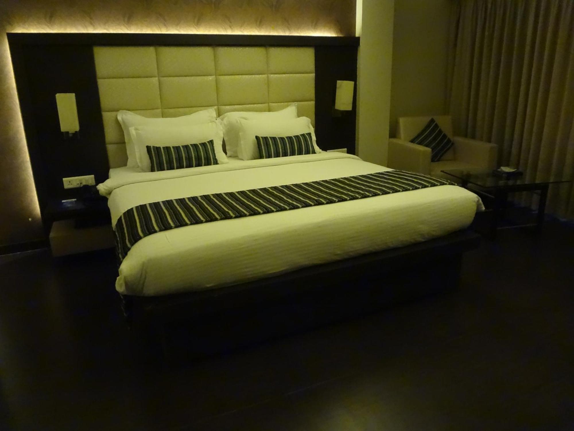 Hotel Galaxy Βομβάη Εξωτερικό φωτογραφία