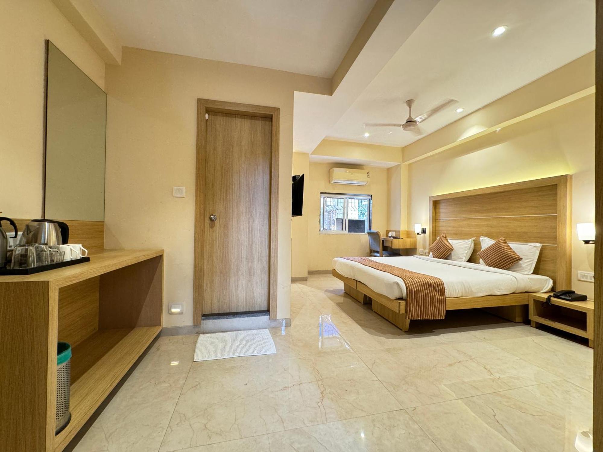 Hotel Galaxy Βομβάη Εξωτερικό φωτογραφία