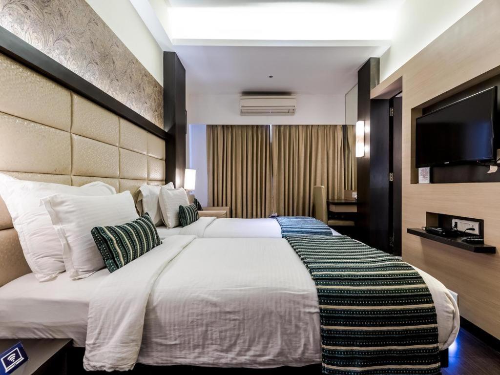 Hotel Galaxy Βομβάη Εξωτερικό φωτογραφία