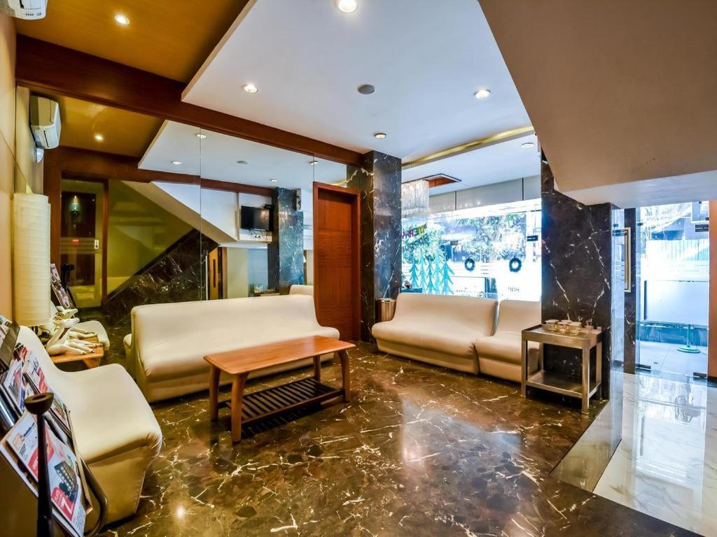 Hotel Galaxy Βομβάη Εξωτερικό φωτογραφία