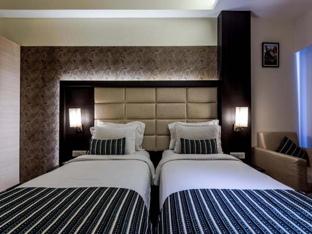 Hotel Galaxy Βομβάη Εξωτερικό φωτογραφία
